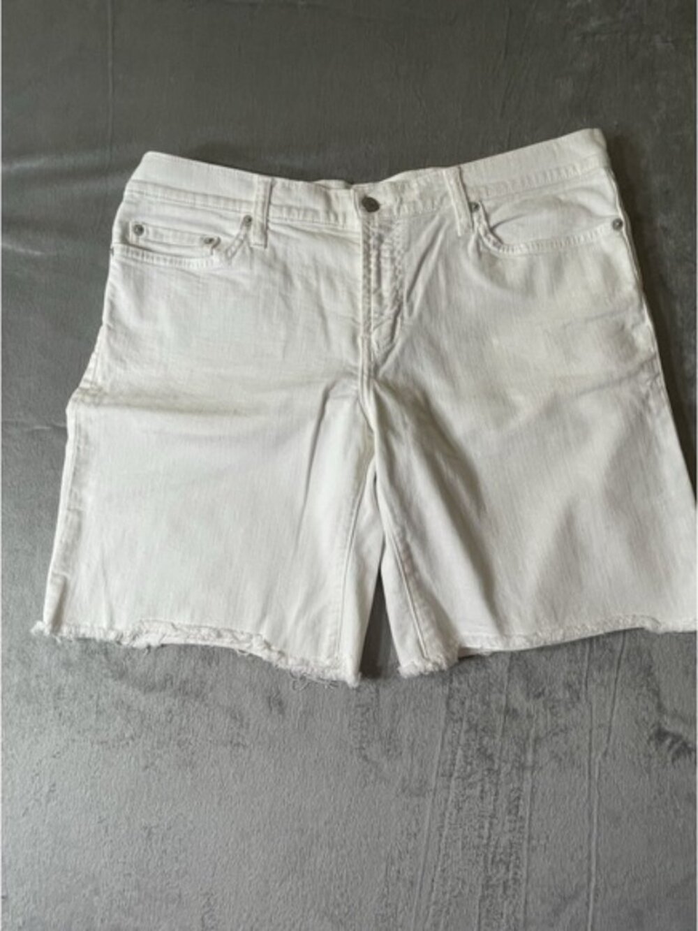 Genuine Red Engine  Original‎ Denim White Jean Shorts Womens Size 32 Made In USA